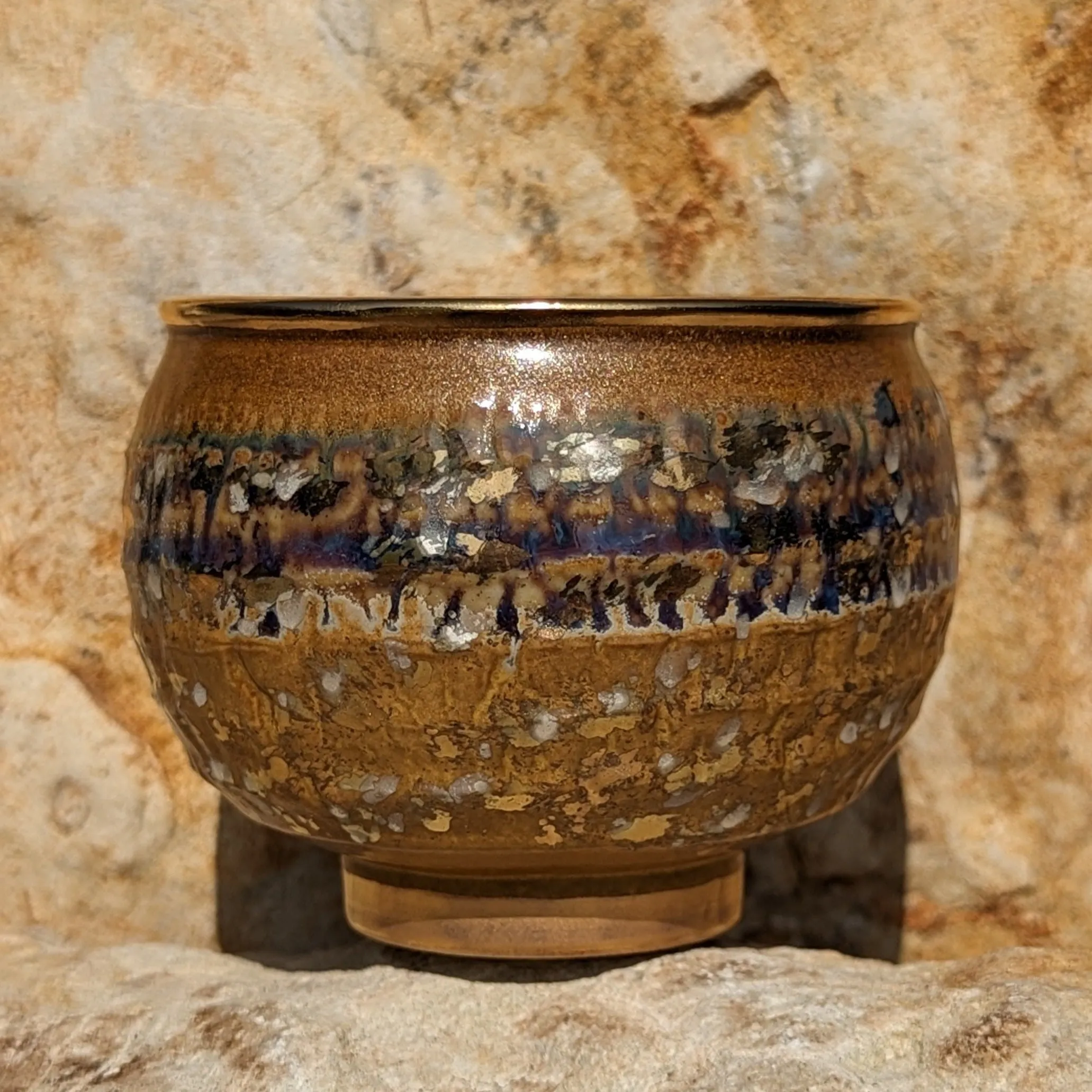 Gold Flecks Sparkle and Swirl Tea Cup