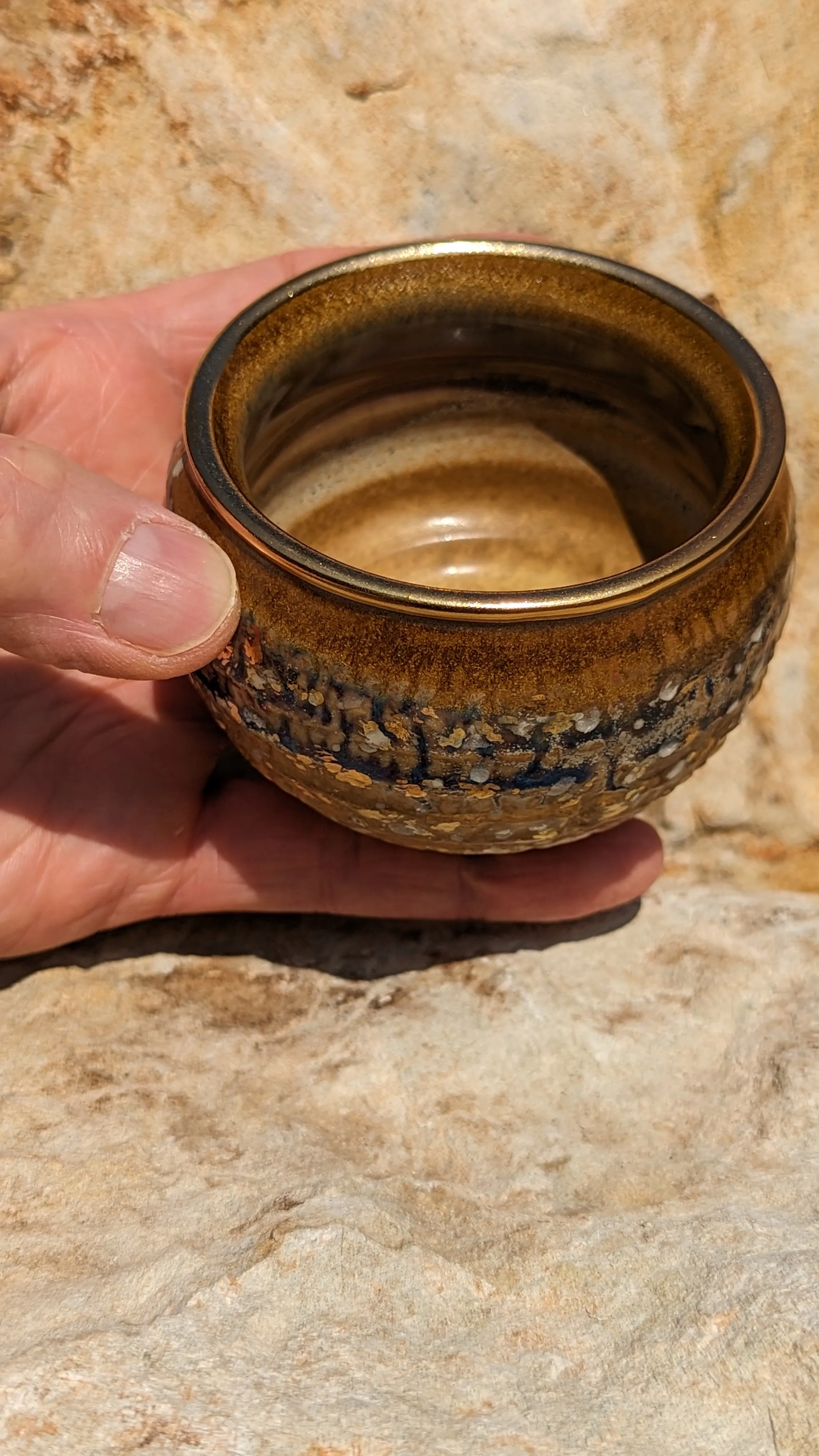 Gold Flecks Sparkle and Swirl Tea Cup